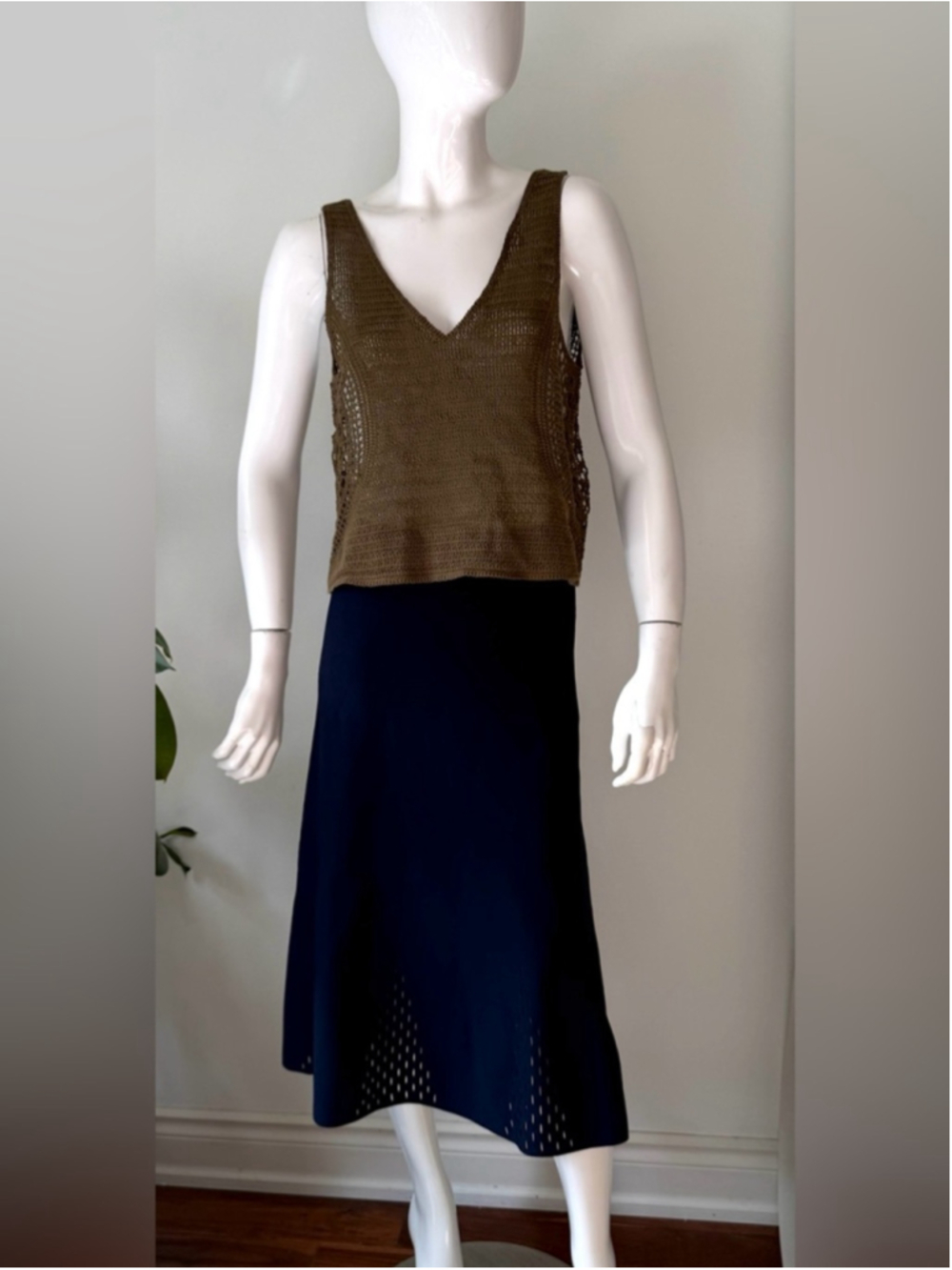 Sandro Paris Navy Knit A-Line Midi Skirt Size 2 Laser Cut Hem